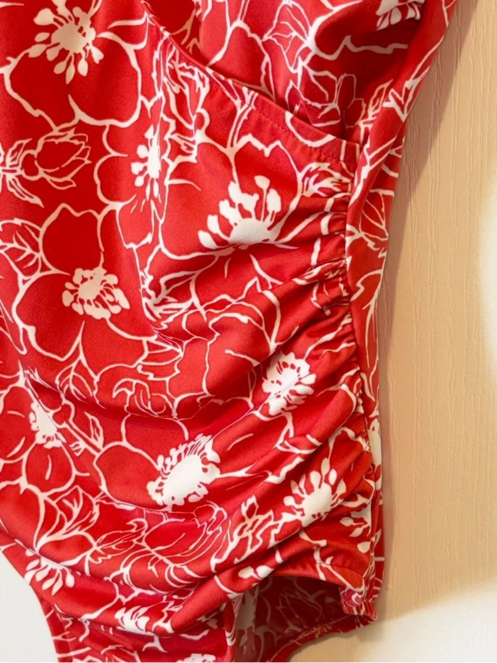 Miraclesuit Swimsuit Coral Floral Surplice V Neck Ruched One Piece Size 10
